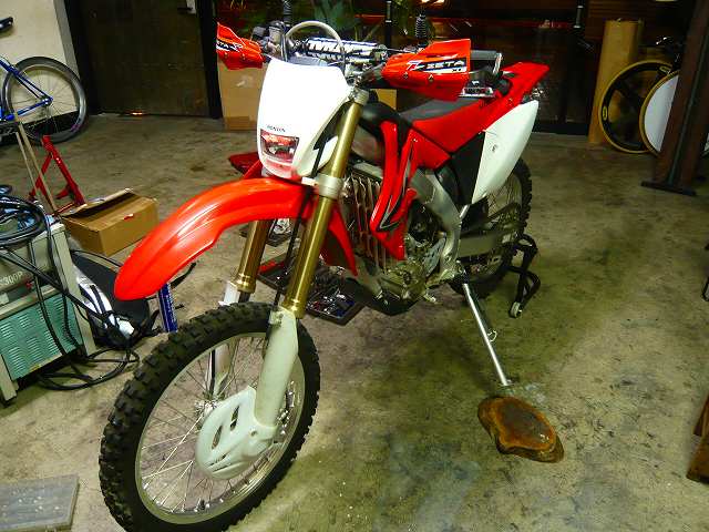 CRF２５０Ⅹ　”エ～ックス”の巻き