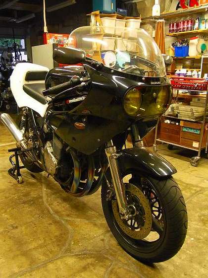 ＧＳ１２００ＳＳ油冷メンテ/ポッキリﾊﾞｲｸ車検/外装の巻き