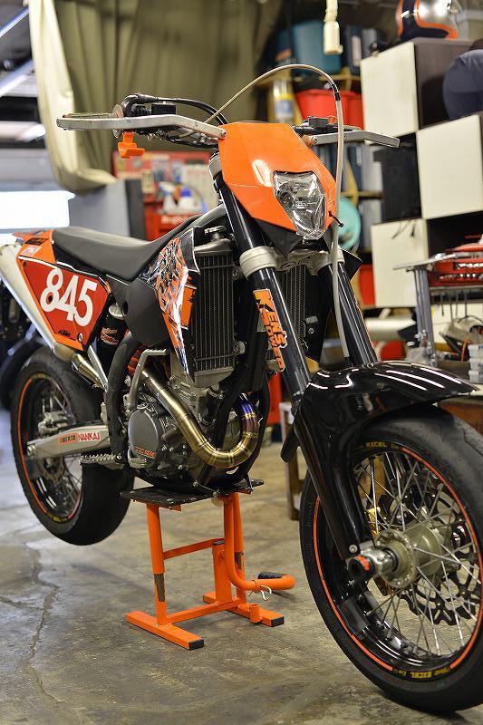 KTM250ホイールベアリング交換の巻