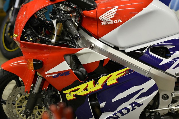RVF400　ﾎﾟｯｷﾘﾊﾞｲｸ車検　ｵｲﾙ交換他