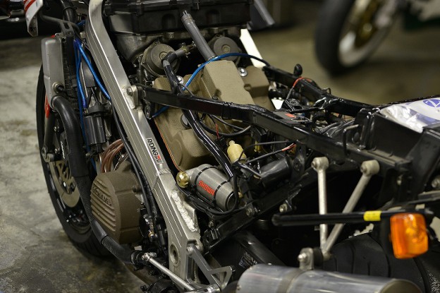 VFR750Fｲﾝﾀｰｾﾌﾟﾀｰ　ﾎﾟｯｷﾘﾊﾞｲｸ車検　ﾌﾛﾝﾄﾒﾝﾃｽﾃﾑ+　ﾃﾞｺﾒﾝﾃ他