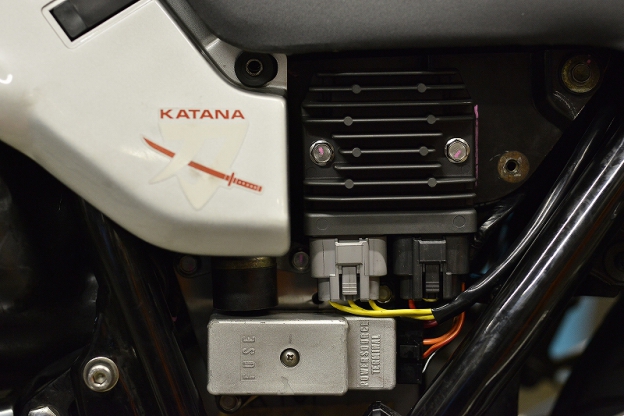 GSX1100S ﾒｲﾝﾊｰﾈｽ交換 ﾎｲｰﾙﾍﾞｱﾘﾝｸﾞﾒﾝﾃ　ﾃﾞｺﾒﾝﾃ　ﾆｭｰﾃｯｸｵｲﾙ交換他