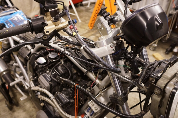 GSX1100S ﾎﾟｯｷﾘﾊﾞｲｸ車検　ﾃﾞｺﾒﾝﾃ