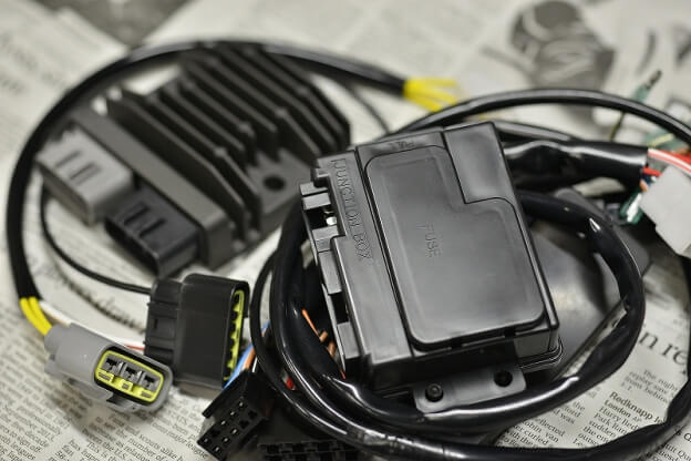Z1R-2 PAMSハイパフォーマンスヒューズシステム ・MOSFETレギュレーター・ニューテックオイル交換