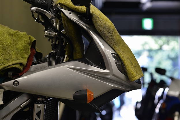 SV1000 ﾎﾟｯｷﾘﾊﾞｲｸ車検　ﾌﾛﾝﾄﾒﾝﾃSKF 油脂類交換