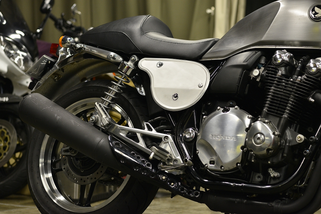 CB1100 SC65 バーリングマフラーカバー | decoboco
