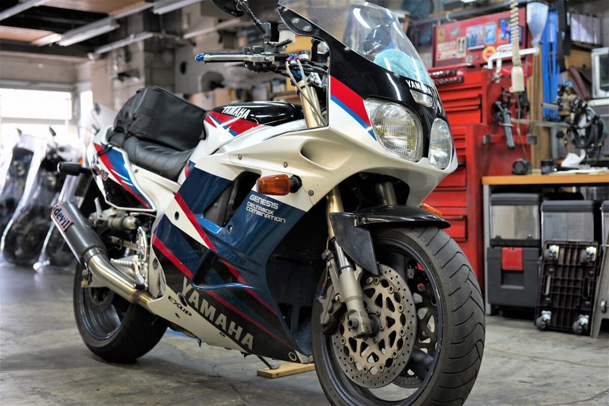 ヤマハ FZR1000 ブレーキキャリパ 【耐熱塗料 焼き付け塗装