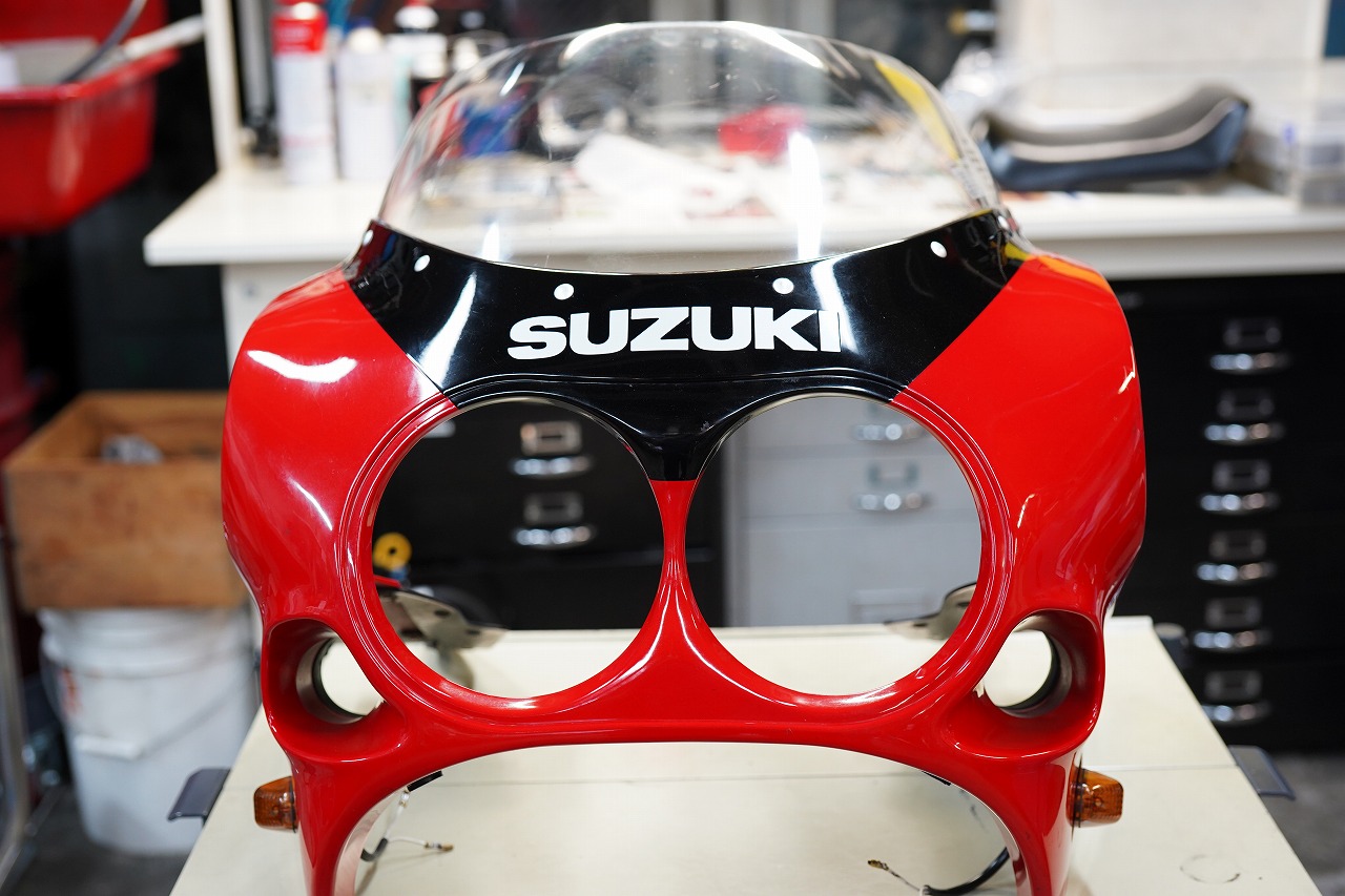 85-87 GR71 スズキ GSX-R750 アッパーカウル・フロントカウル