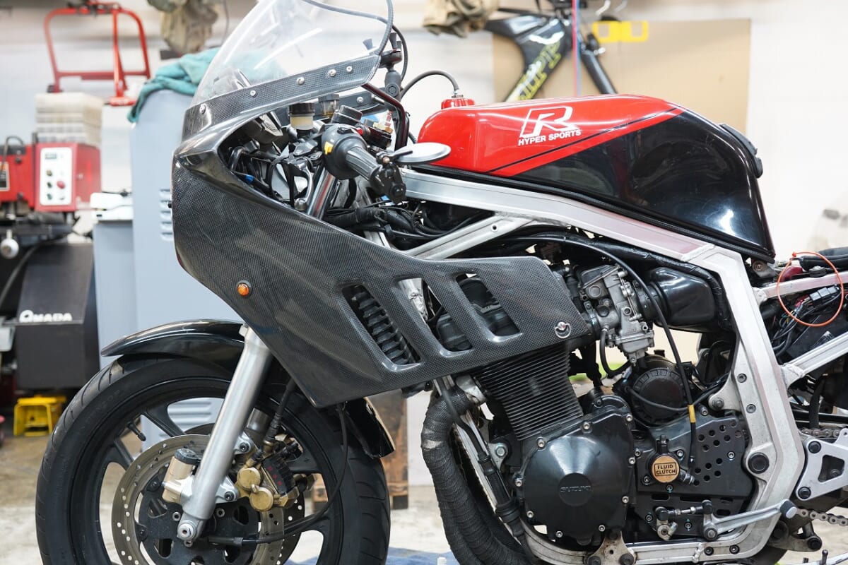 GSX-R750 GR71。車検　フロントメンテOH ナイトロンリアショック交換　油冷メンテ　デコメンテ　リアマスタOH