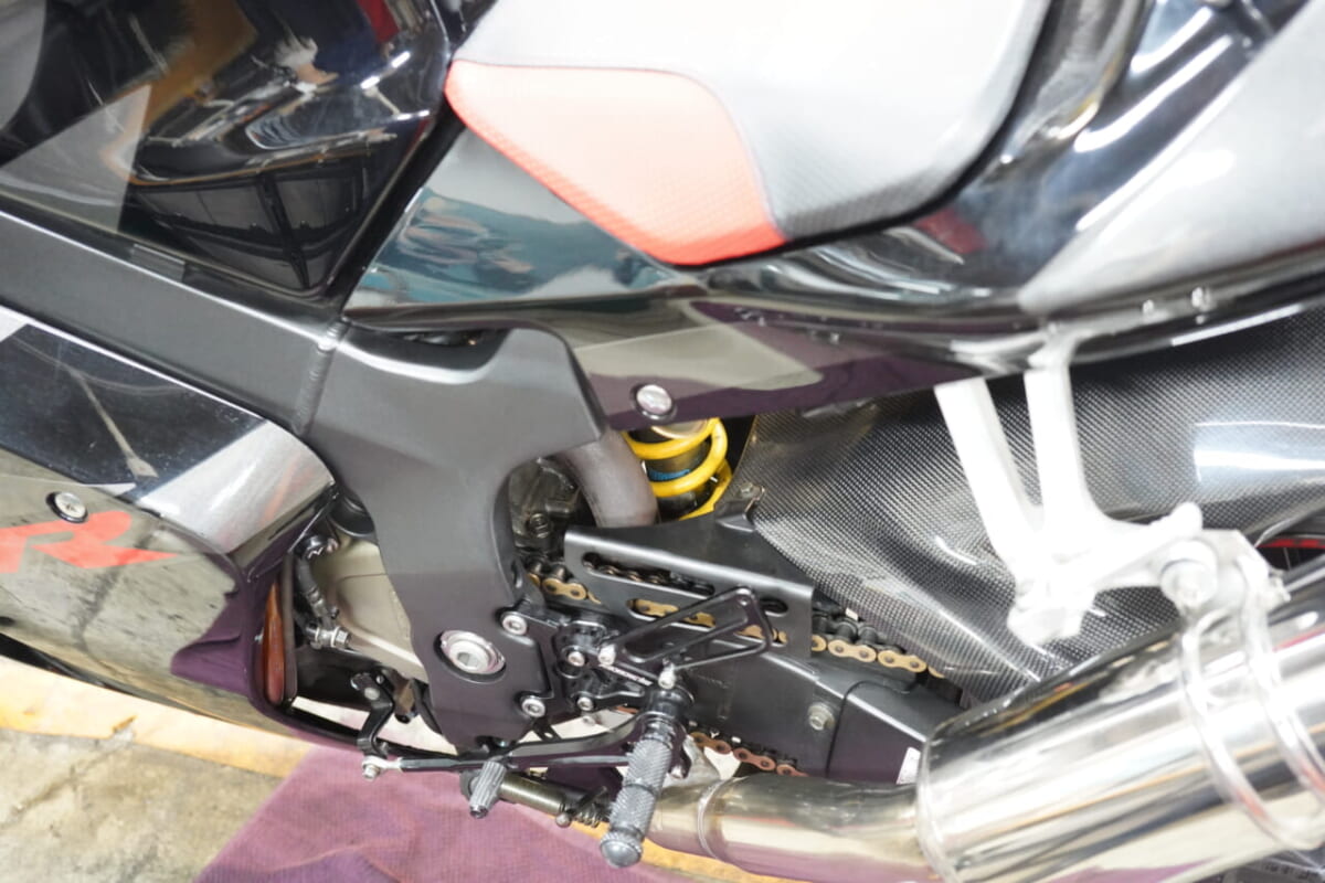 朝からホッとステーション？VTR1000SP2のエキパイはM7-P1.00