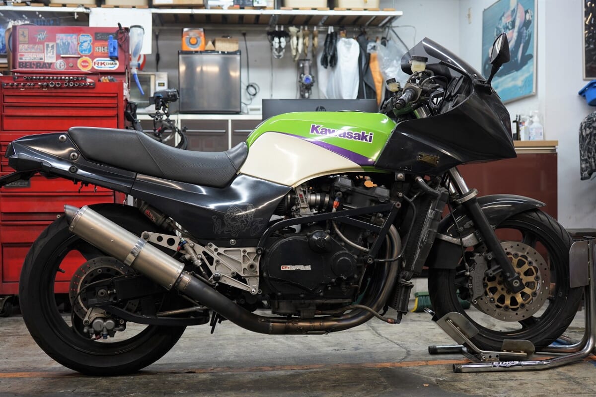 GPZ900R。車検　サイドスタンド修正　シェルアドバンスオイル交換
