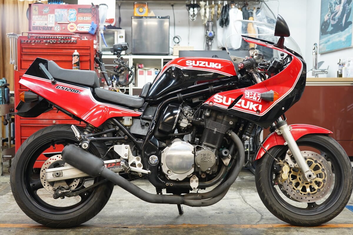 GS1200SS。車検　プロト　エアロフラッシュウインカー交換