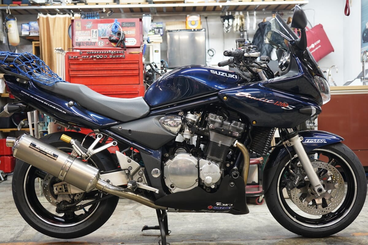 バンディット1200　D-UNIT+取付　ドライブレコーダーEDR-21Gα取付　ハンドルポスト交換　ブレーキホース製作など