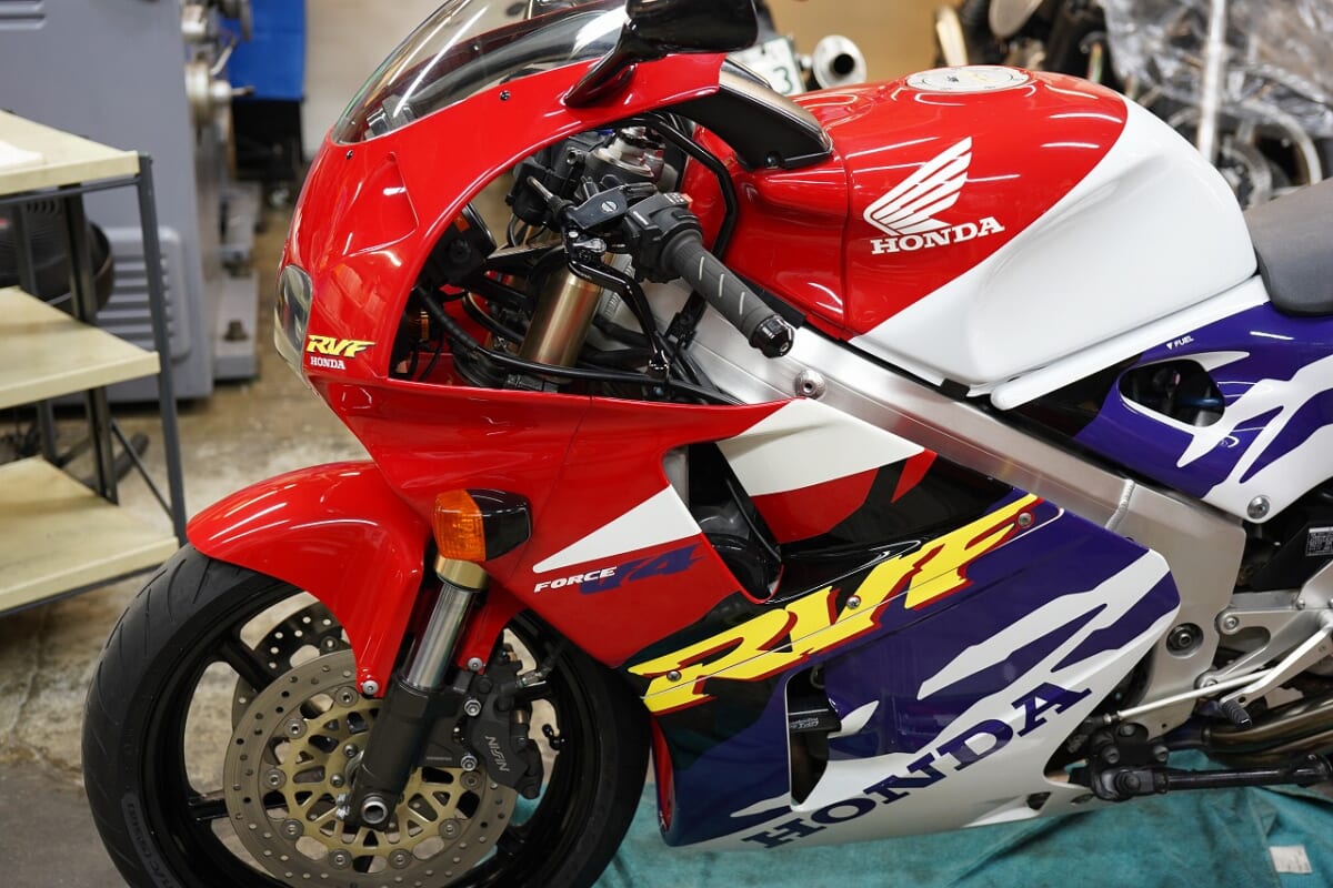 RVF400 GPIラジエターホース交換　