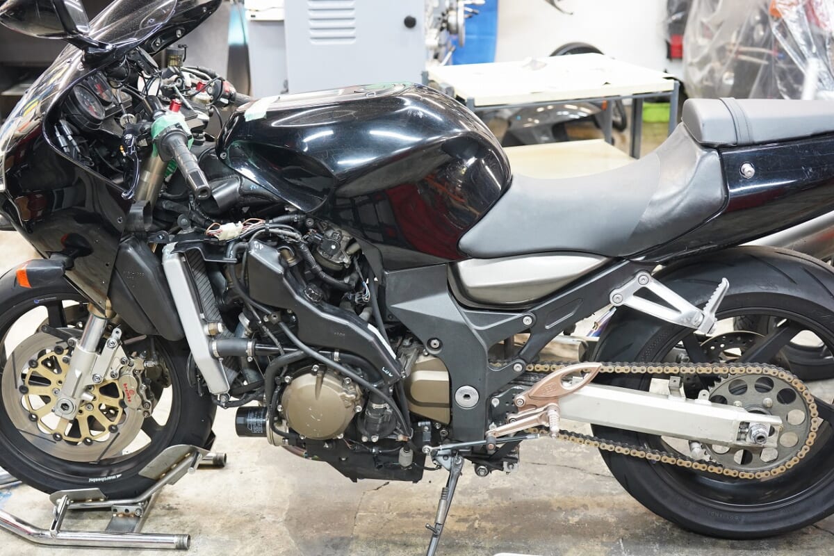 ZX12R 車検　デコメンテ　ヘッドカバーガスケット交換　その他