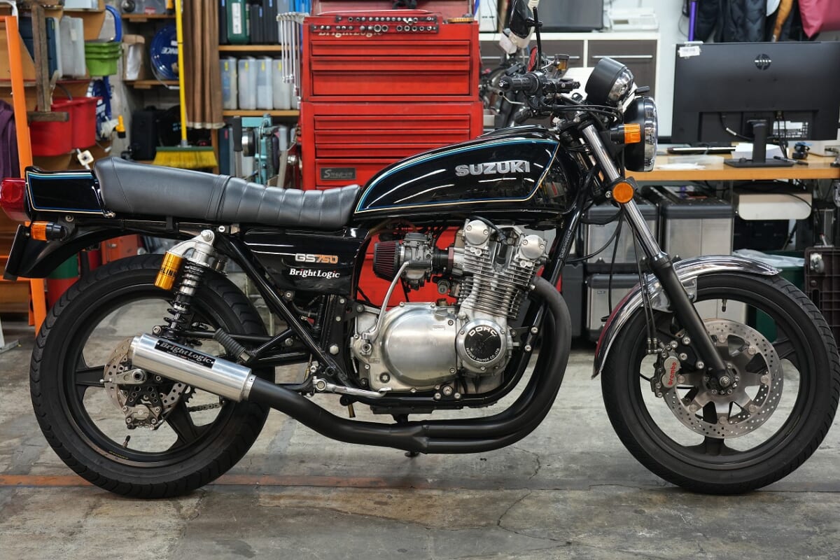 GS750 車検　シート加工　エンジンオイル　フルードその他