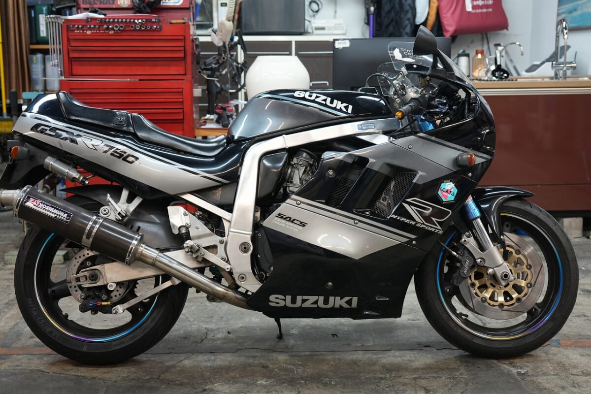 GSX-R750L 車検　スピードメーターOH ショーライバッテリー交換　ケース加工　その他