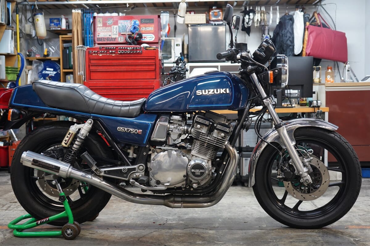 GSX750E 車検　ブレーキキャリパーOH エンジンオイル交換　スピードギア交換