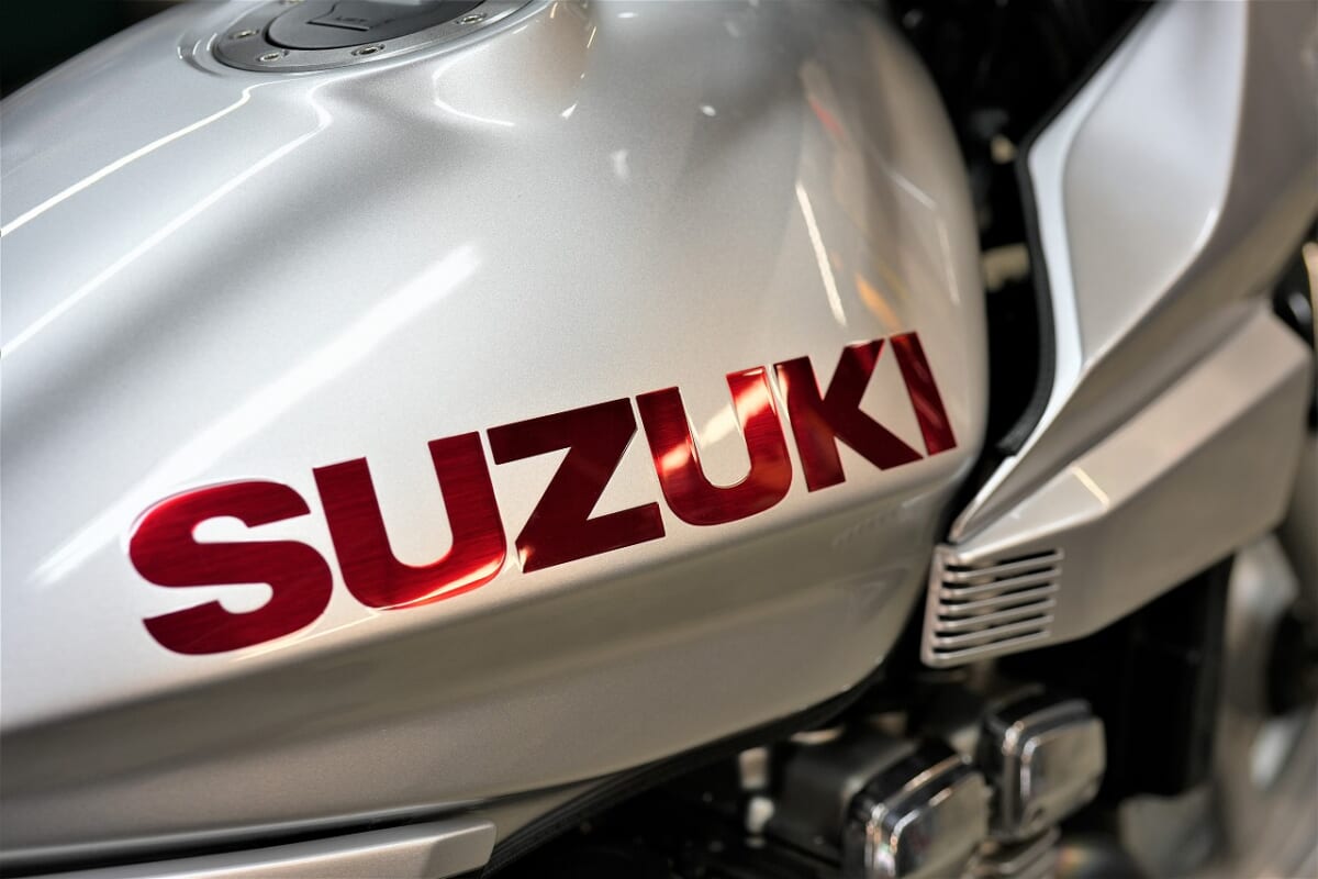 GSX250S キャリパーOH フロントメンテ（フォークOH)再メッキ　ハンドル研磨など
