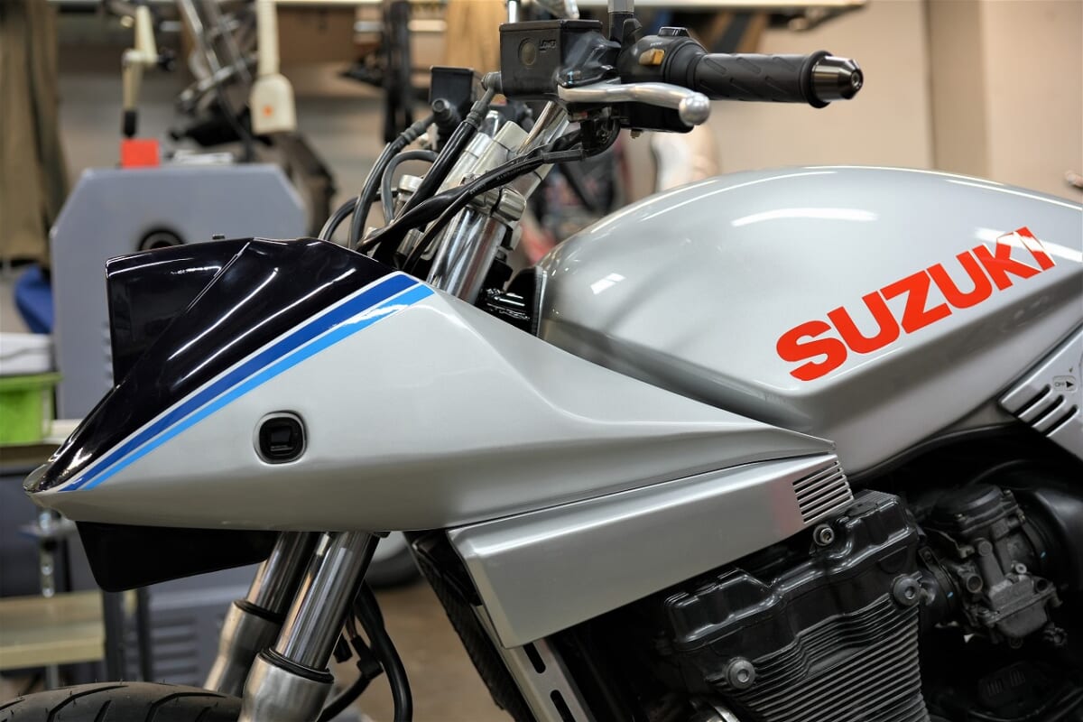 イナズマ1200を油冷カタナ（GSX1200S)にする