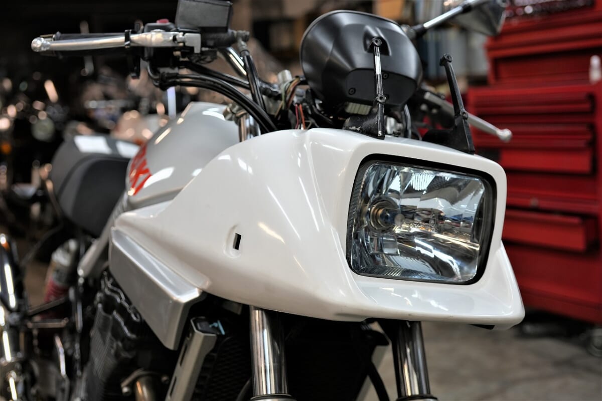 イナズマ1200を油冷カタナ（GSX1200S)にする