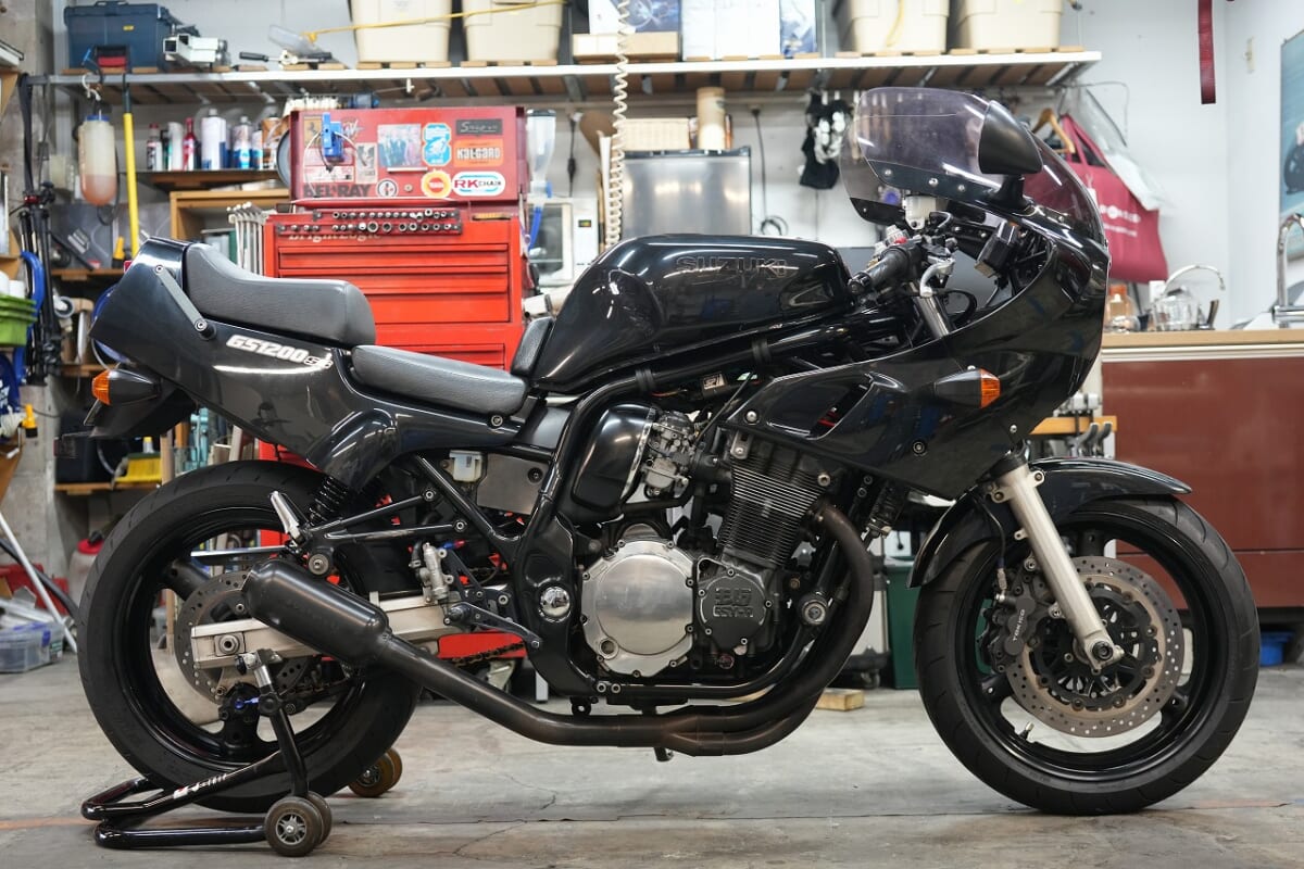 GS1200SS 車検　チェーン520サイズコンバート　フルード交換　キャリパー洗浄　サンスターリアディスク交換