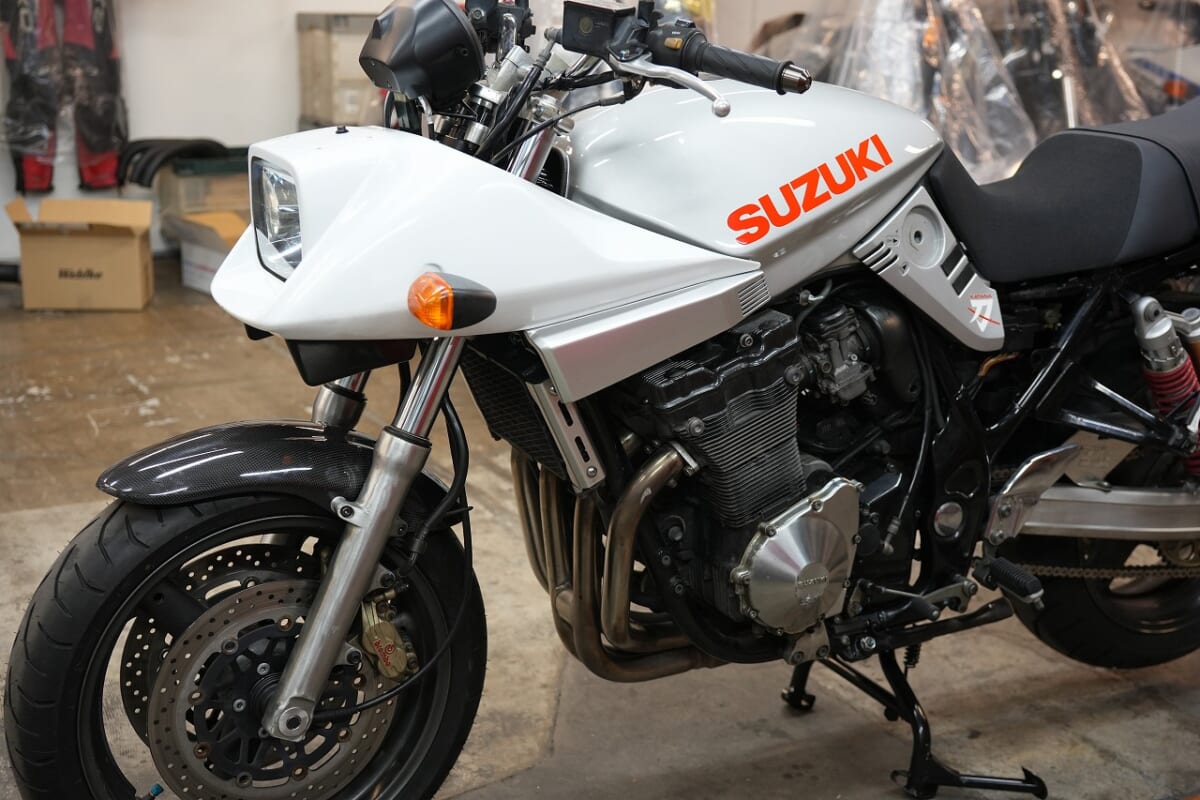 イナズマ1200を油冷カタナ（GSX1200S)にする
