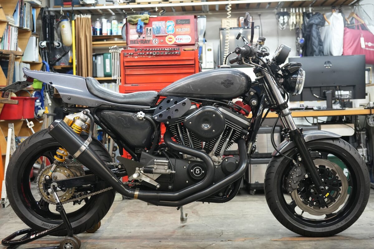 スポーツスター1200　モトガジェット　クロノクラシックCHC-B8-YLC取付