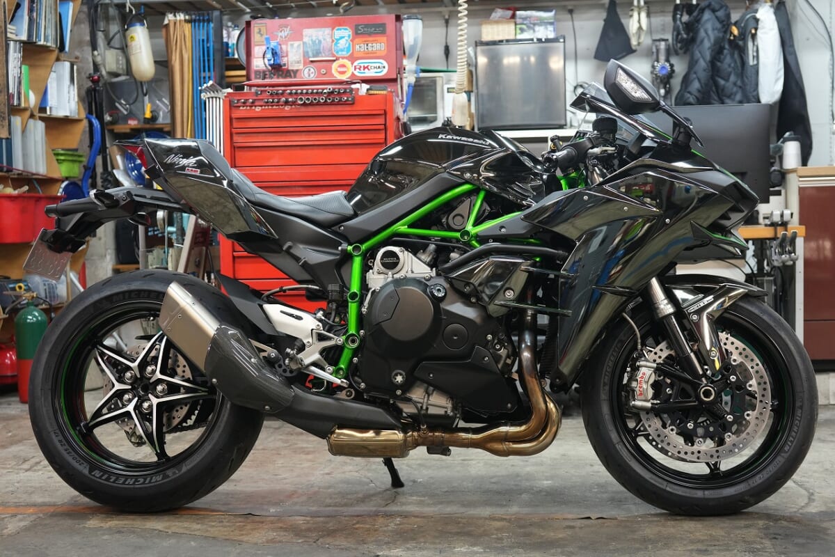 カワサキ　NINJA H2 車検　冷却水交換　フルード交換他