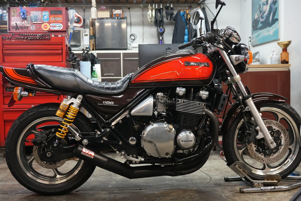 ゼファー1100　タイヤ交換　フロントメンテ　ステムOH