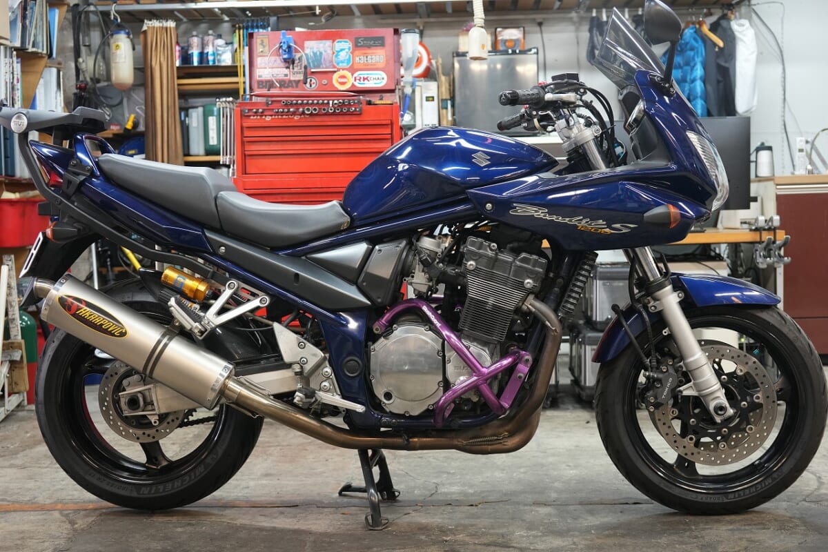 バンディット1200K6 車検　フルード交換キャリパー洗浄　シェルアドバンスウルトラオイル交換　エンジンカバー交換