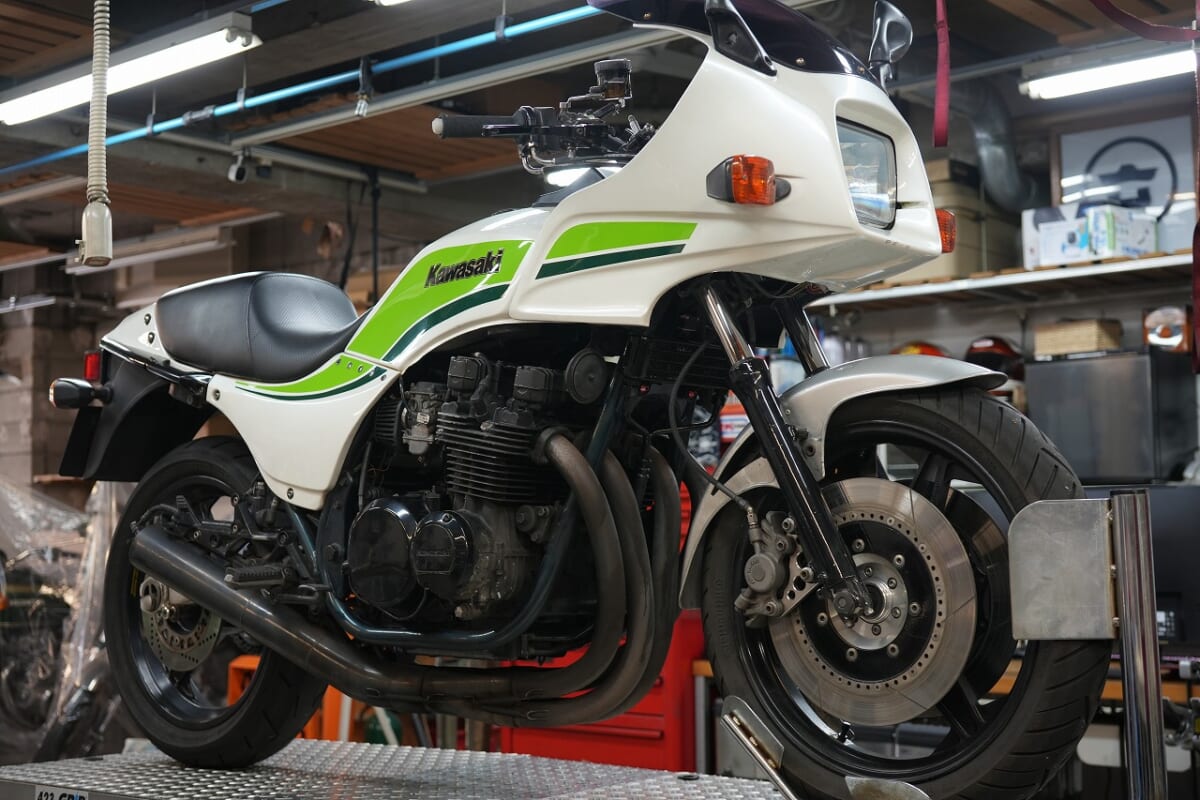 GPZ750F 車検　スイングアーム交換　ボス溶接　リアブレーキホース製作など