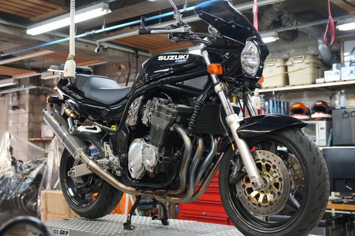 GSF1200（新車から）。車検　リアメンテOH FCCクラッチ　デコメンテなど