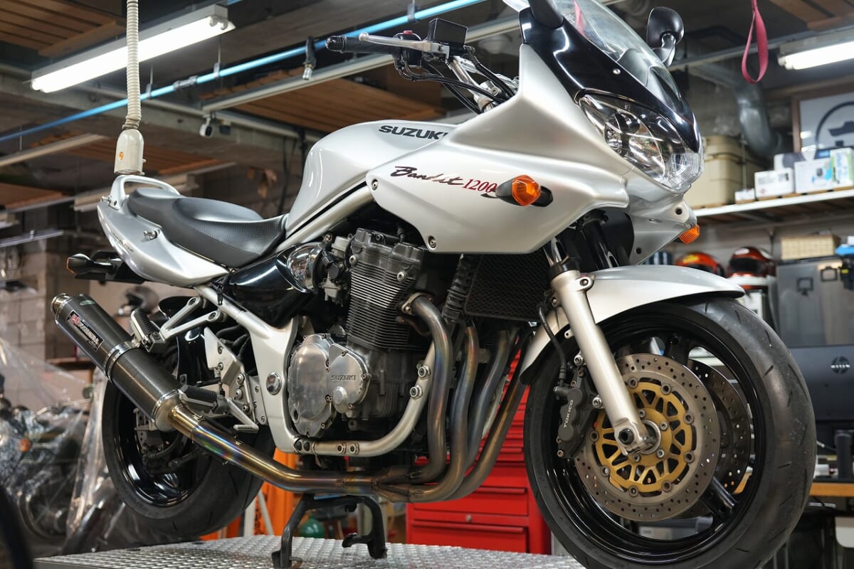 バンディット1200　車検　デコメンテ