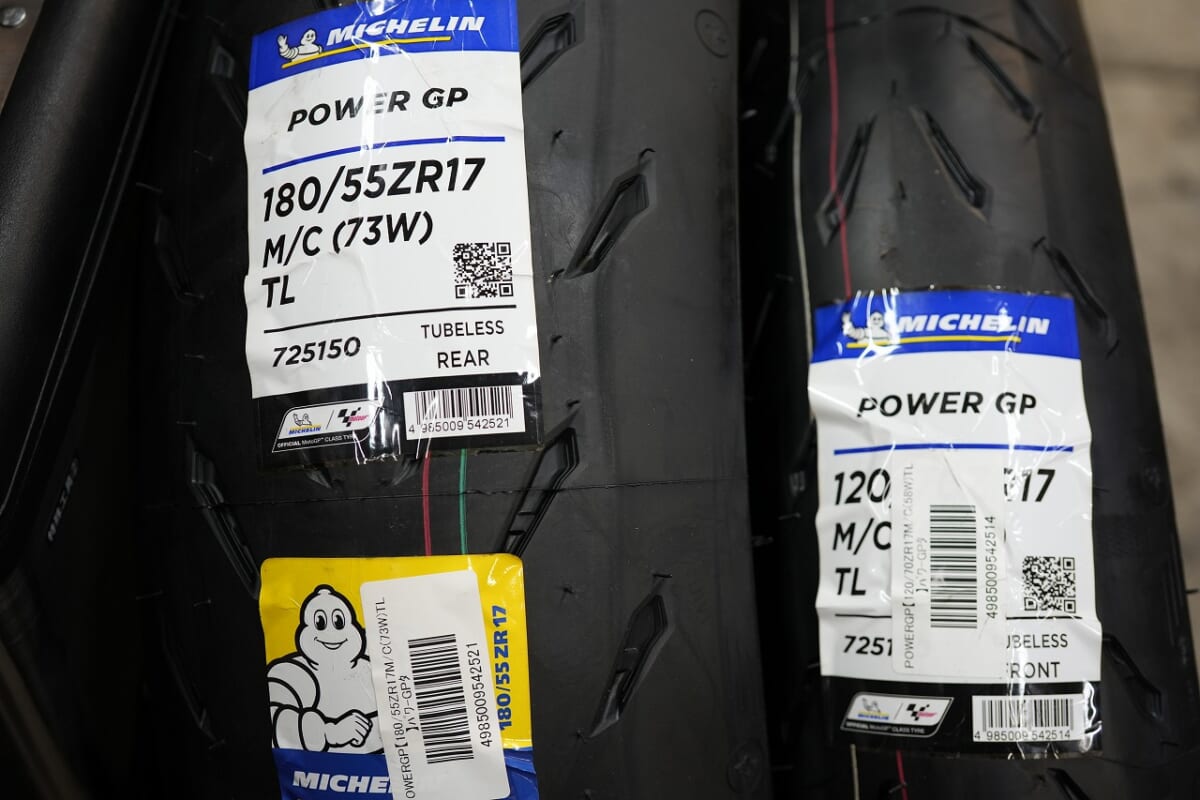 【タイヤ重量】ミシュラン　パワーGP　POWER GP　120/70-17 180/55-17