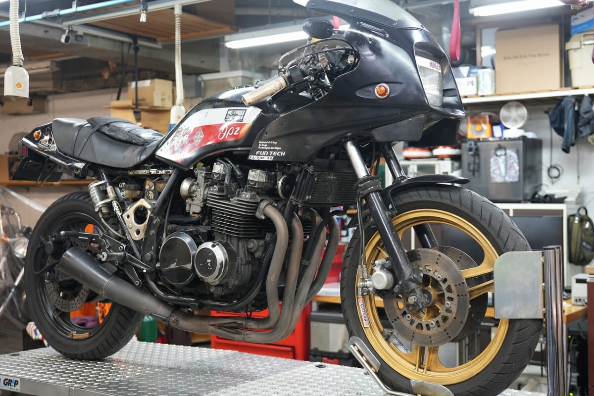GPZ750/GPZ750F 車検　フォークOH スプロケ交換　タイヤ交換　クラック補修など