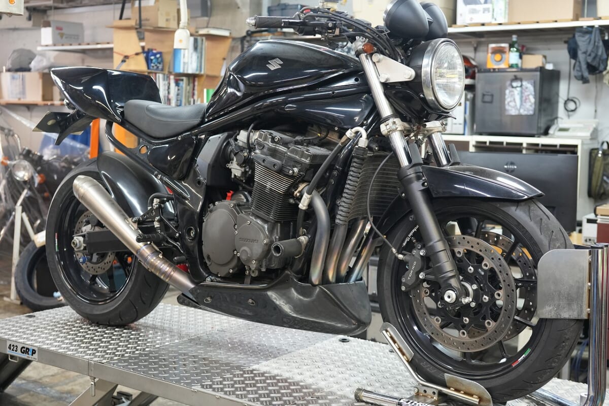 バンディット1200K6 車検　フルード　エンジンオイル交換　ヨシムラテンプメーター取付
