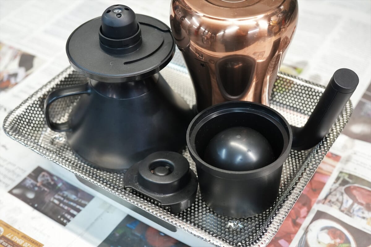 すぐに飲みたいけど・洗いたい「BALMUDA The Brew 」琺瑯とパンチングトレーで整理