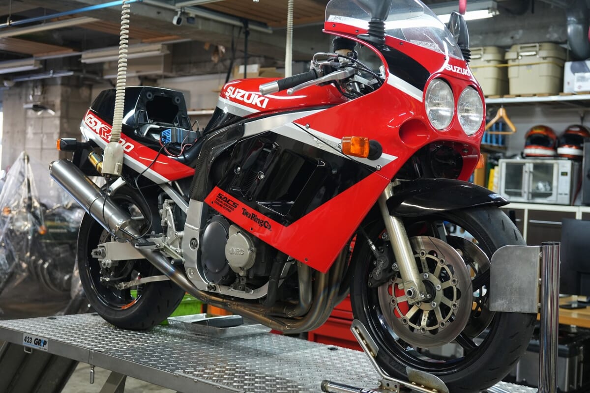 GSX-R1100 車検　オイル交換