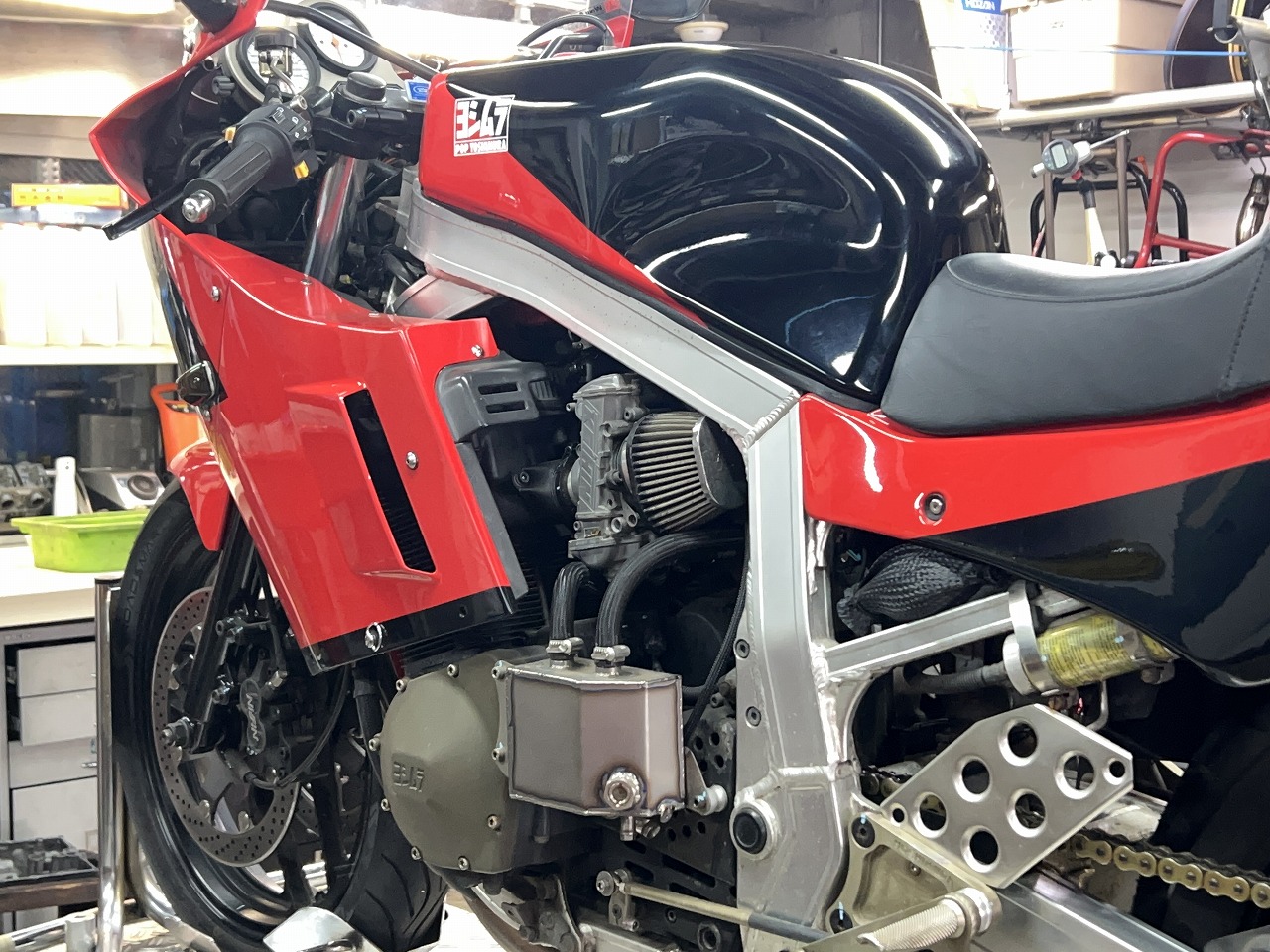 GSX-R1100 GU74A ナイトロンリアショック交換 EDR-21ドライブ