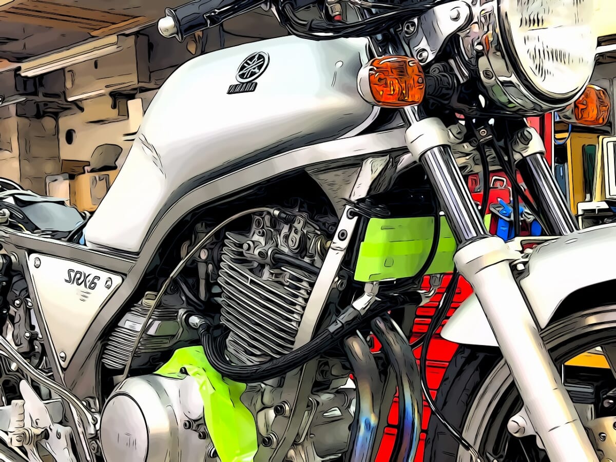 SRX6(600) 車検　スイングアームと色々