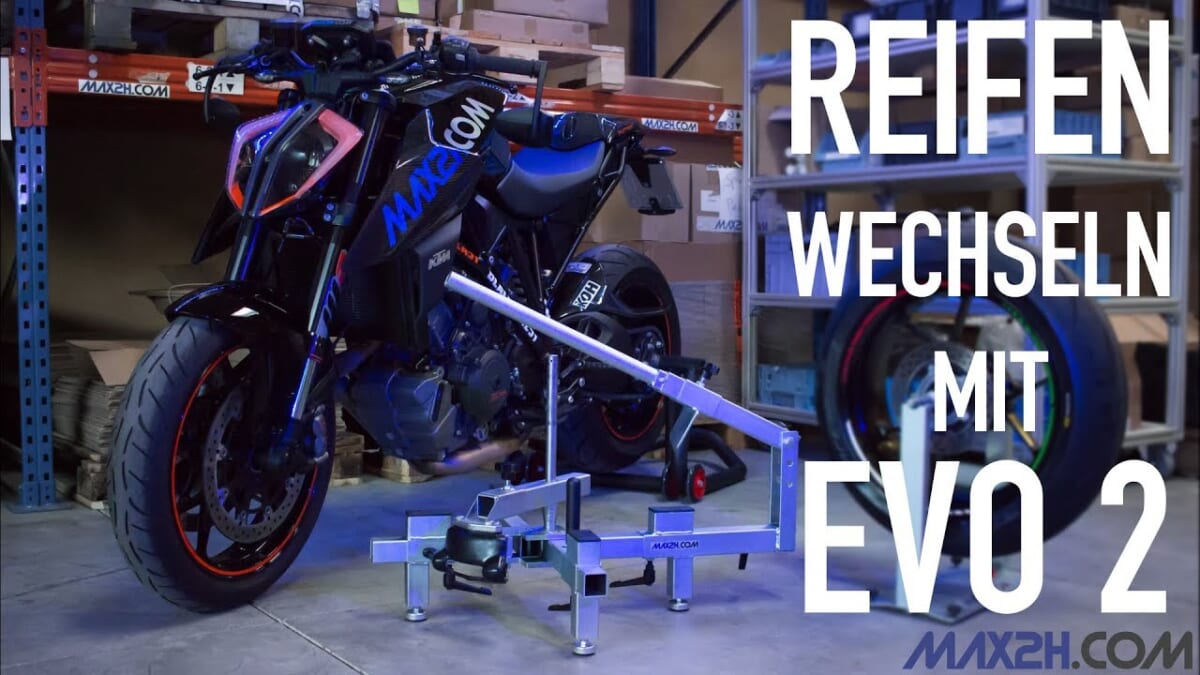 GSXR1100K タイヤ交換　ニューテックオイル交換等