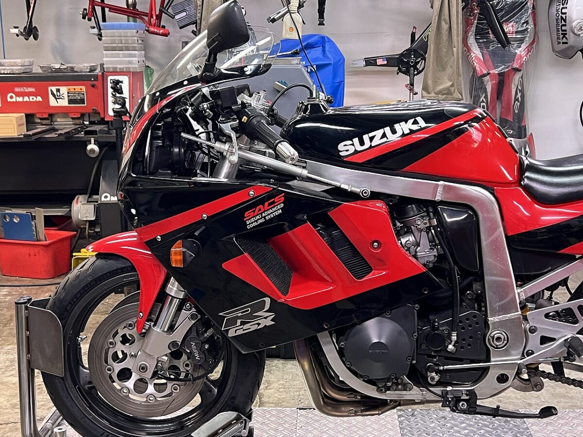 GSX-R1100N 車検　オイル交換　POWER5タイヤ交換など
