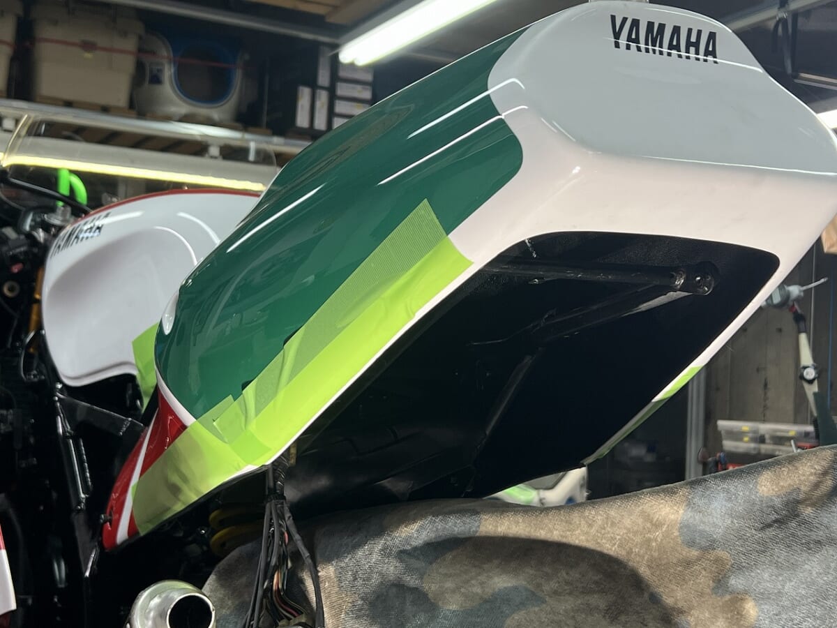 TZR250R SP 3XV シートカウル着脱利便性向上　エンジン掛からない病確認