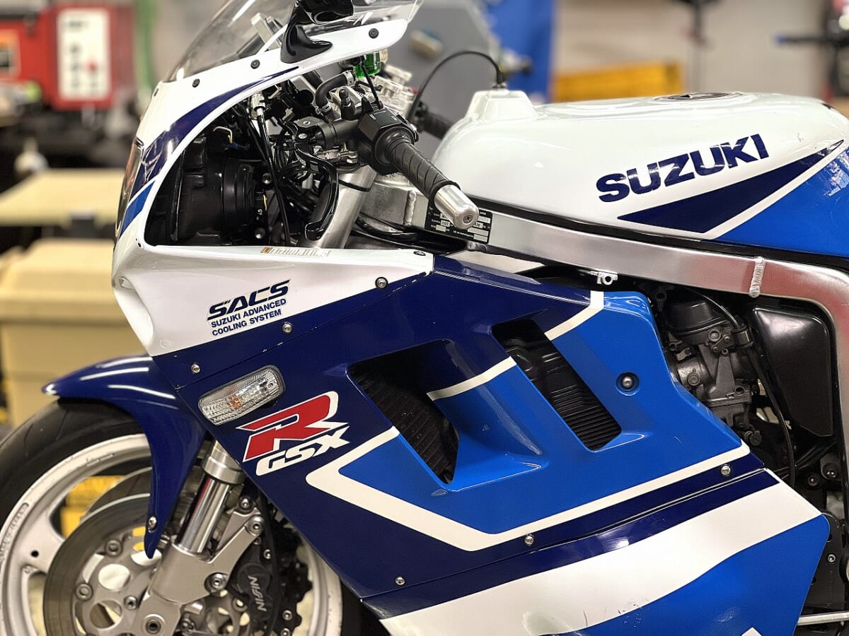 GSX-R1100M 車検　デコメンテ　シェルアドバンスオイル交換